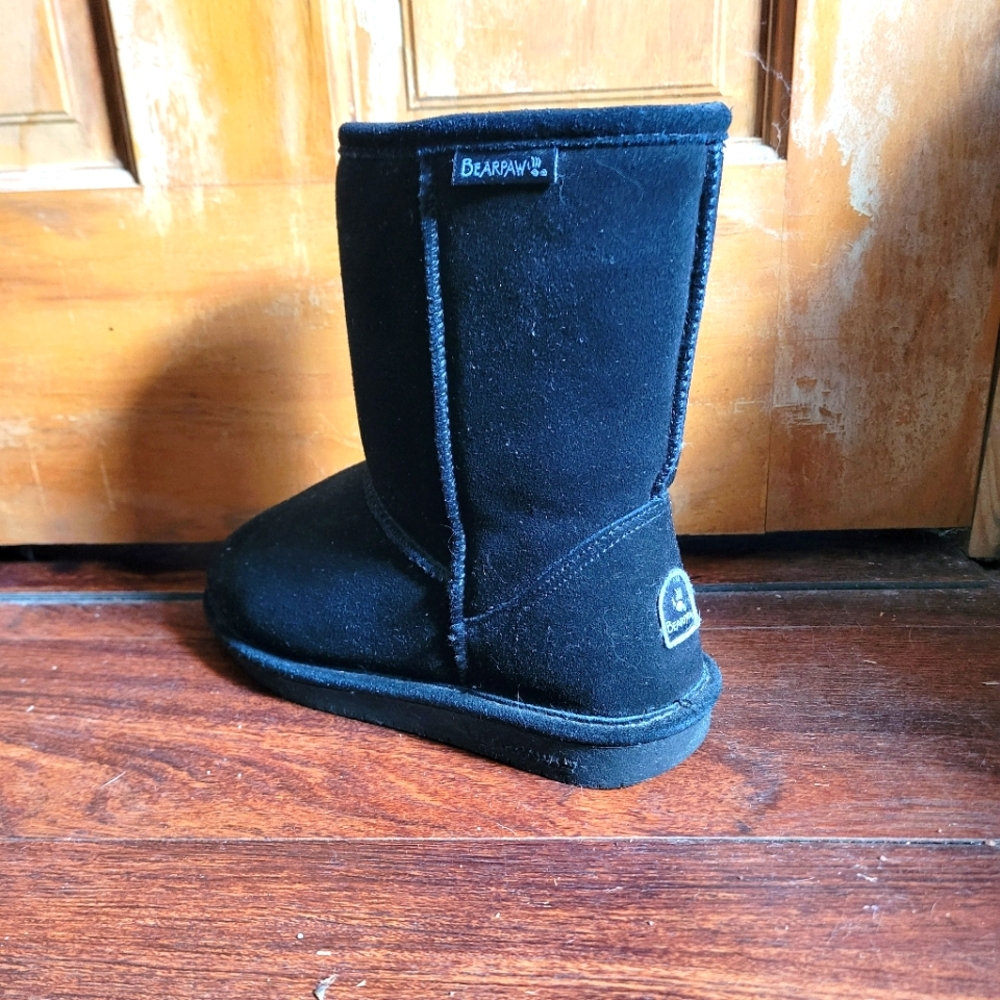 Bearpaw Youth Black Boots, Size 5 - Picture 6 of 8